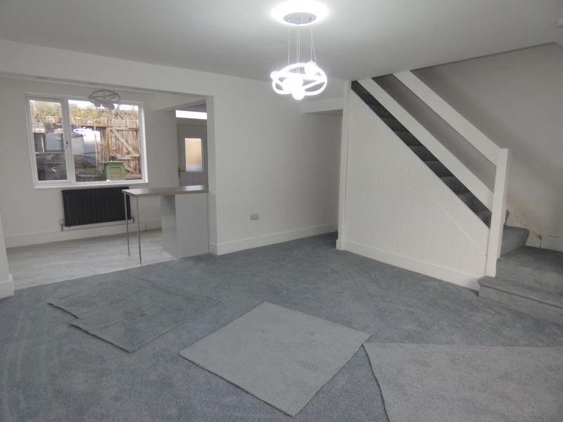 Lounge- click for photo gallery